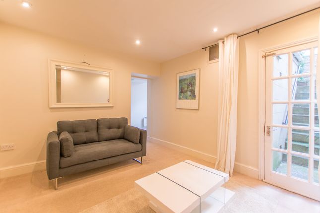 Room To Rent In Portland Street Cheltenham Gl52 Zoopla