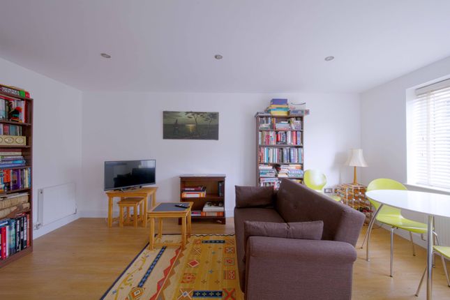 Ruby Court, Maidenhead photo 4