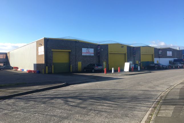Warehouse to let in Old Mixon Crescent, Weston-Super-Mare