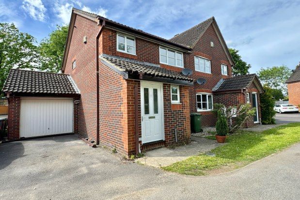 Thumbnail Property to rent in Ash Close, Winchester