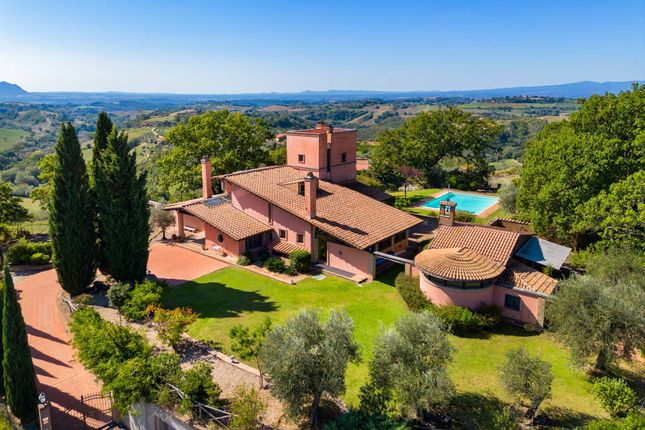 Thumbnail Villa for sale in Via Roma, Calvi Dell'umbria, Umbria