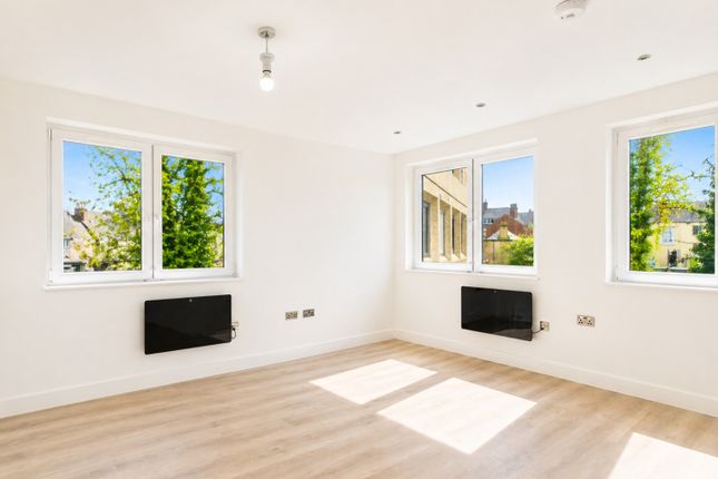 Flat 12, Tricorn House, Westward Road, Stroud photo 2