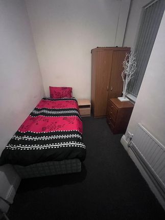 Thumbnail Room to rent in Oakwood Road, Sparkhill, Birmingham