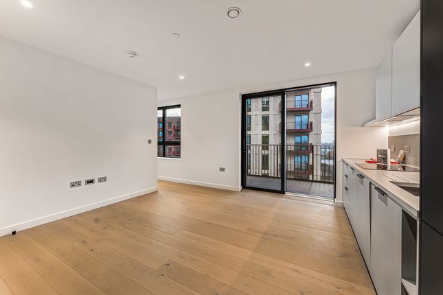 Studio flat on HARBOUR WALK, Chandlers Avenue, London, £440,000