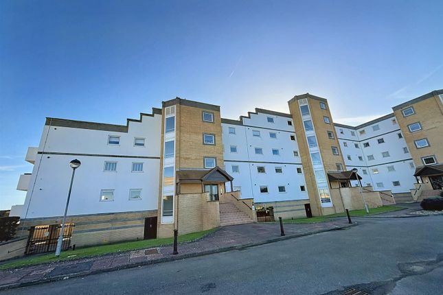 Flat for sale in Royal Parade, Eastbourne