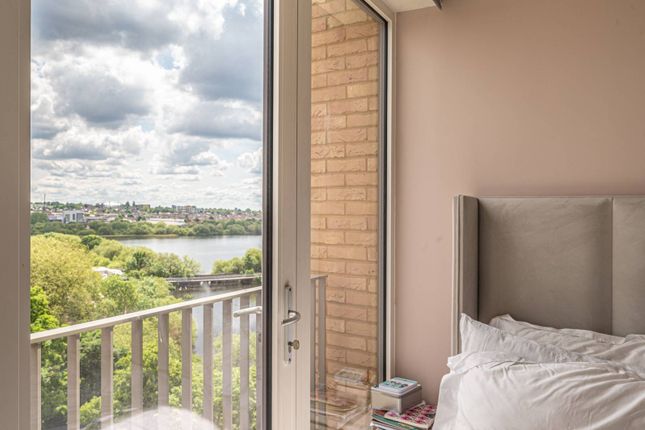 Thumbnail Flat for sale in Hawfinch House, Hendon, London