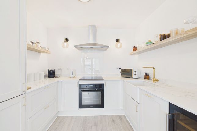 69 Willbrook House Worsdell Drive, Gateshead photo 3