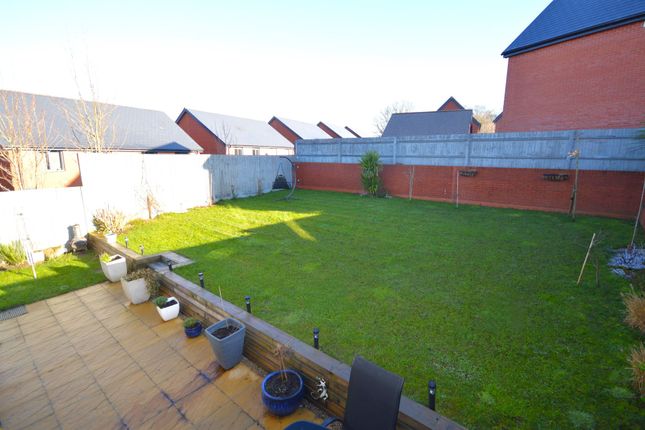 1 Neptune Drive, Folkestone photo 4