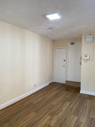 Studio to rent in Dickenson Road, Manchester M14