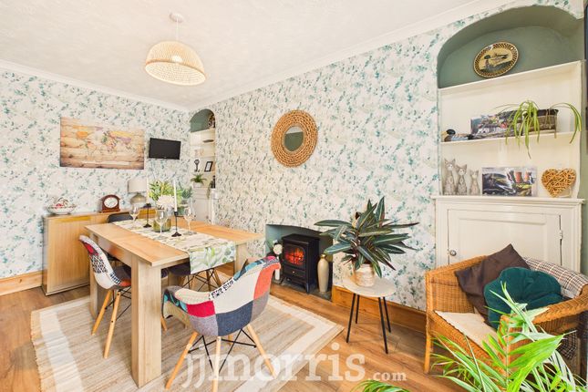 6 Union Terrace, Cardigan photo 4