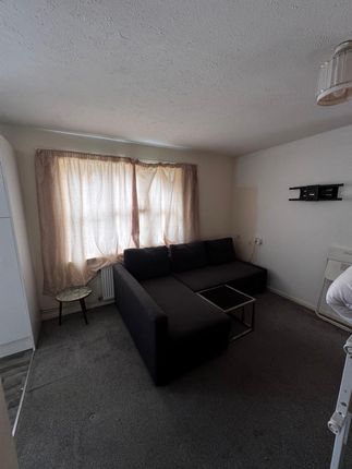 2, Elenswood Close, Maidstone photo 3