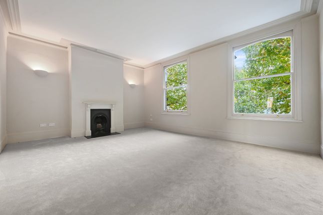 Upper Maisonette, 152, Hammersmith Grove, London photo 2