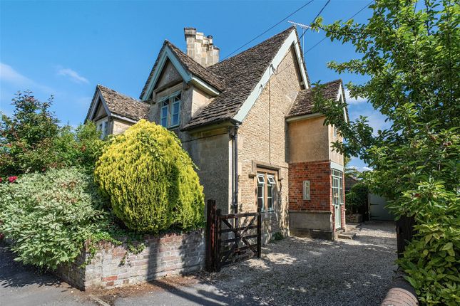 Thumbnail Semi-detached house for sale in Frogwell, Chippenham