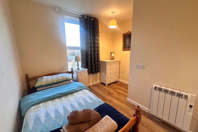 Room 2, 48, Neville Road, Bognor Regis photo 2