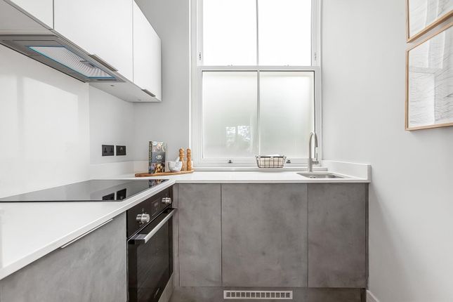 Flat 3, Evergreen Place, London photo 2