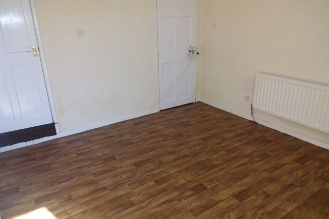 83, Walsall photo 4