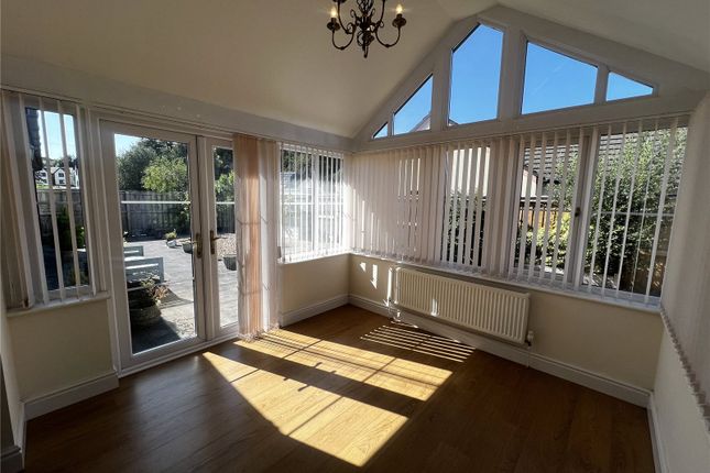 2, Grove Gardens, Pembrokeshire photo 2