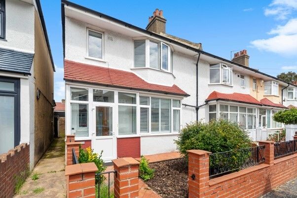 Thumbnail End terrace house to rent in Island Road, Mitcham