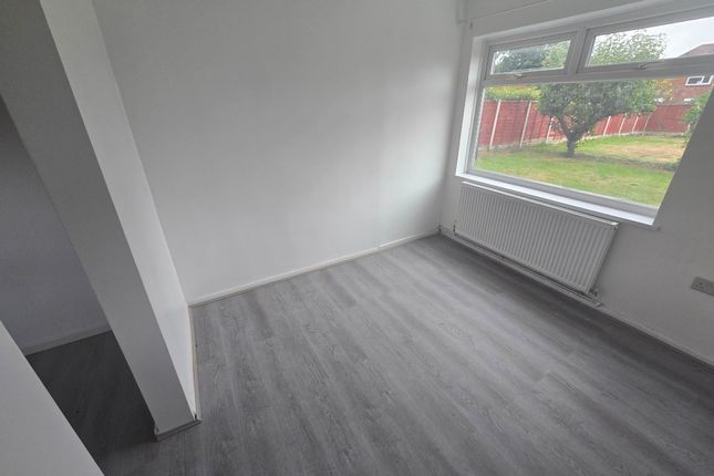 35, The Greenway, MIDDLESBROUGH photo 4