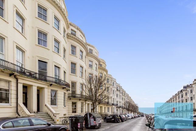 Thumbnail Flat to rent in Brunswick Place, Hove