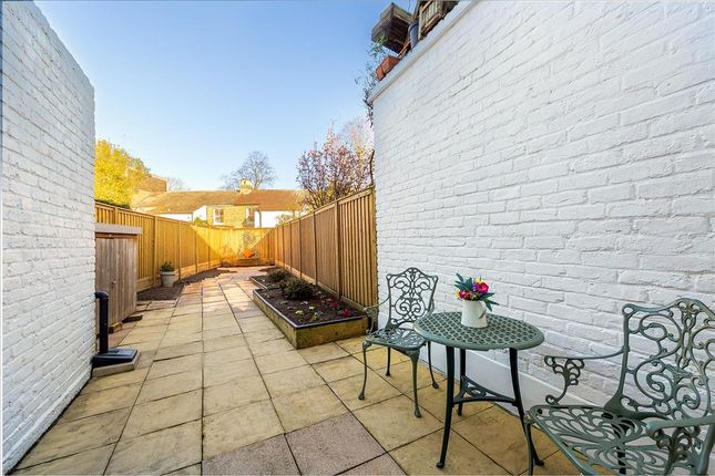 Terraced house for sale in Watcombe Cottages, Kew