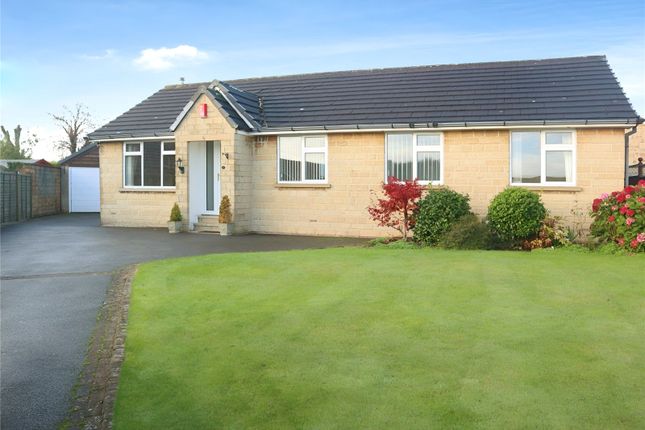 Thumbnail Bungalow to rent in Greenfinch Grove, Netherton, Huddersfield