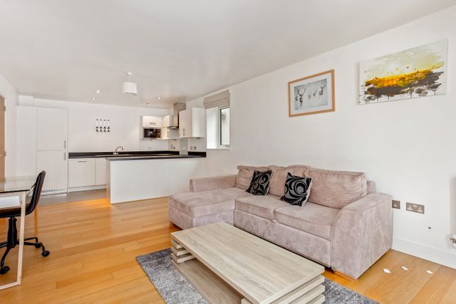 Flat for sale in Park Way, Newbury