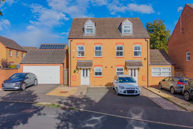 Cowdrey Close, Stourbridge photo 2