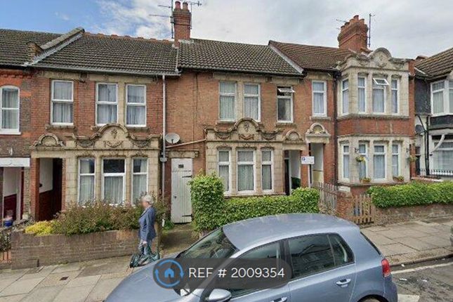 Room to rent in High Town Road, Luton LU2