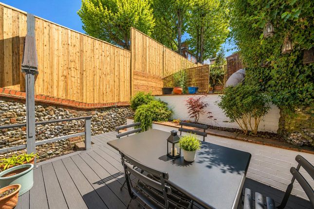 76, Sydenham Road, Surrey photo 3