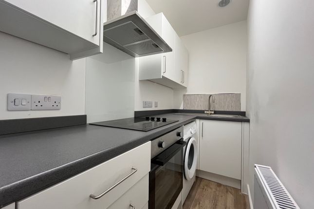 Apartment 1, Kensington House, 33, Dove Bank, Uttoxeter photo 3