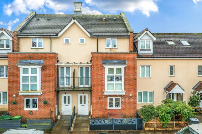 Thumbnail Terraced house for sale in Rowlands Square, Petersfield, Hampshire