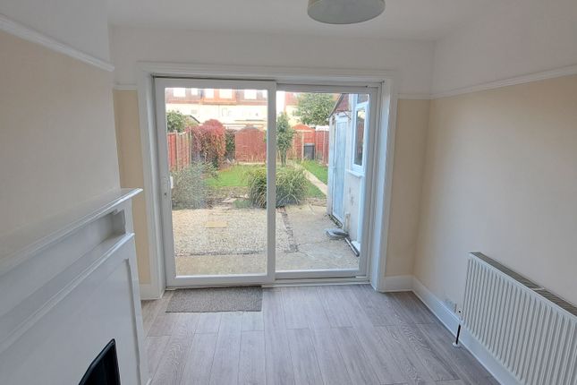 14, Rothesay Road, Gosport photo 3
