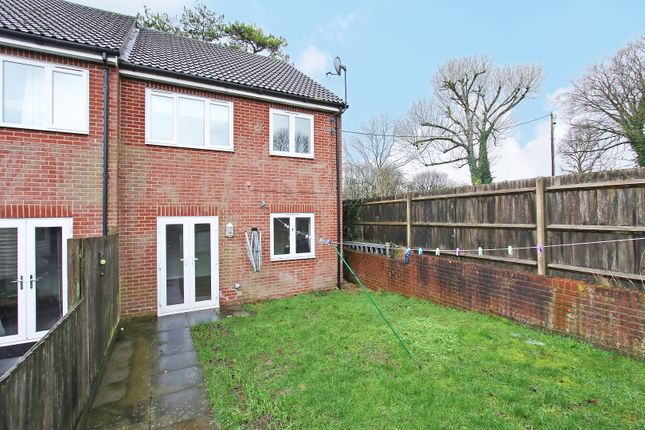 1, Chandlers Court, Tidworth photo 2