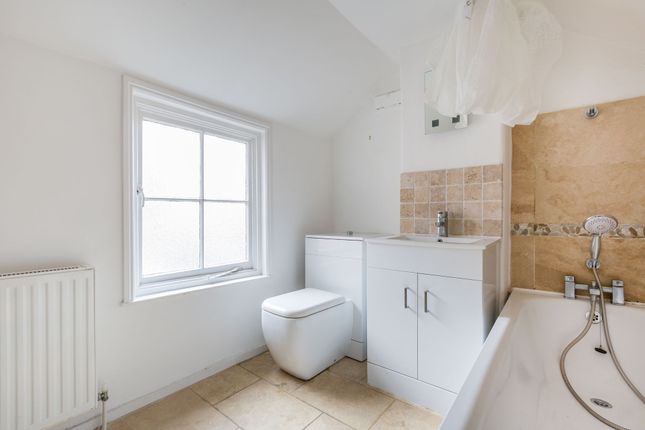 49 Holmesdale Road, Reigate photo 5