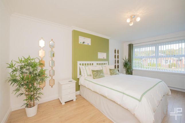 19, Millbrook Avenue, Manchester photo 4