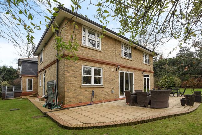 Detached house to rent in Barnet Lane, Elstree