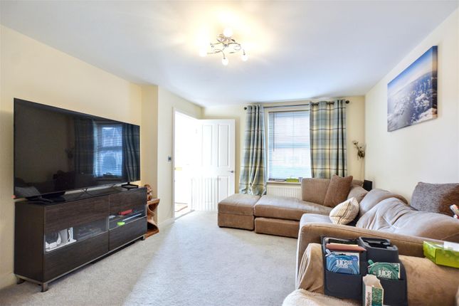 9, Speedway Close, Nottingham photo 3