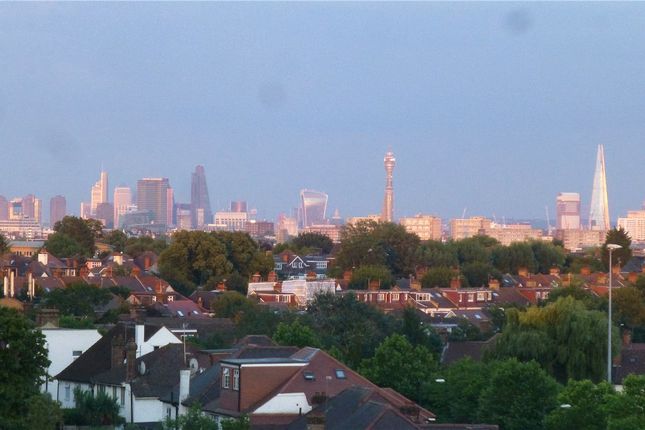 Flat 43, Donnington Court,, Donnington Road, London photo 3