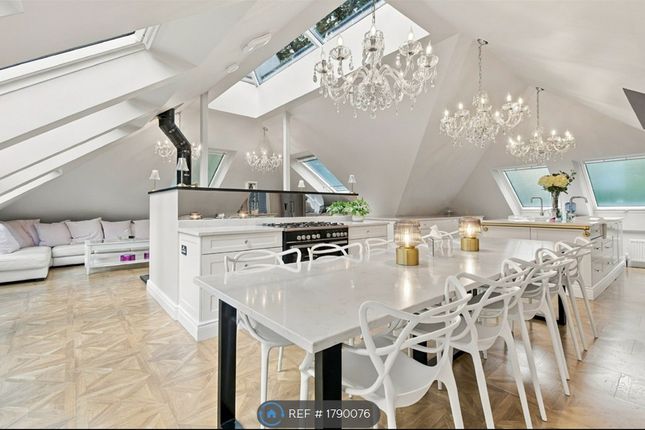 2-bed detached on Flat, Elmwood Court A Wetherby Road, Leeds, £2,400/mo