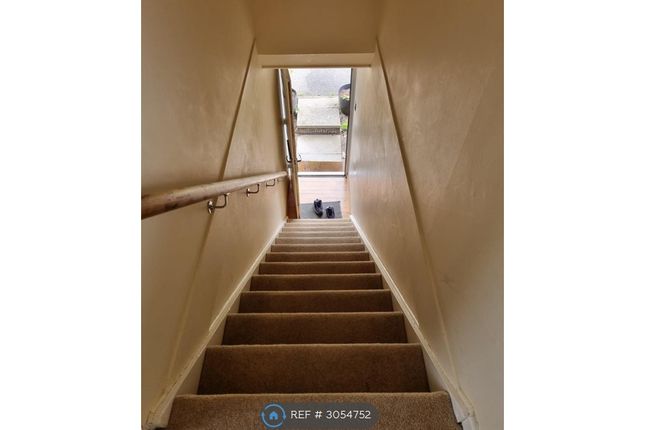 Hindhead Close, Uxbridge photo 2