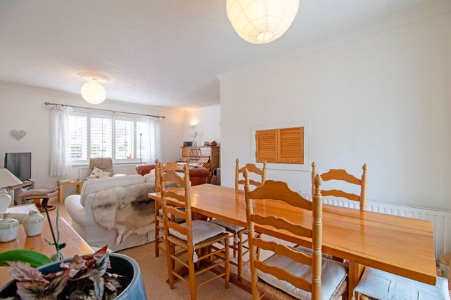 20 Ridgewood Drive, Scunthorpe photo 4
