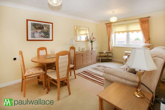 40 Cliff Richard Court, High Street, Waltham Cross photo 2