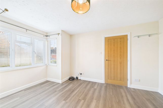 22, Oswald Close, Bracknell photo 4