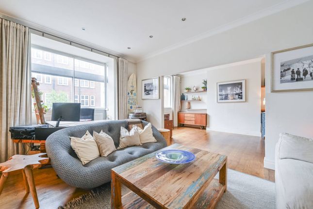 Flat for sale in New Cavendish Street, Marylebone, London