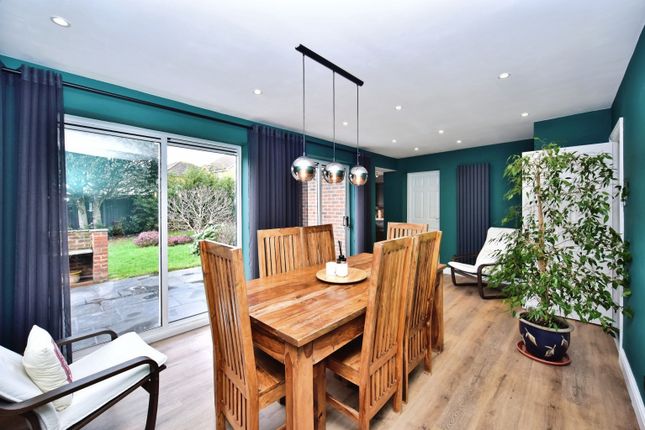10 Eadred Way, Kemsley, Sittingbourne photo 3