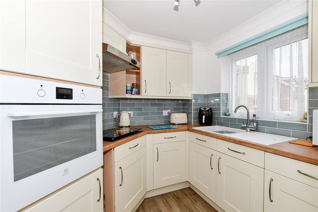 Flat for sale in Richmond Street, Herne Bay, Kent