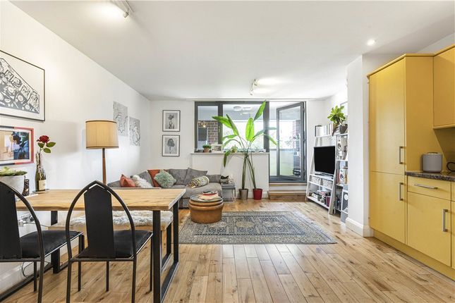 Reception/Kitchen