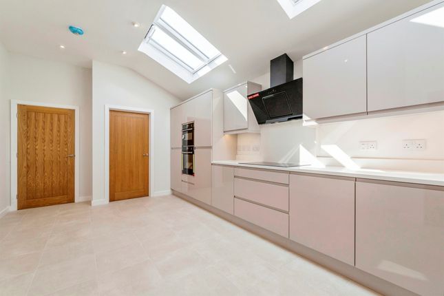 Rowan Cottage, Earls Place, Hall Lane, Grantham photo 3