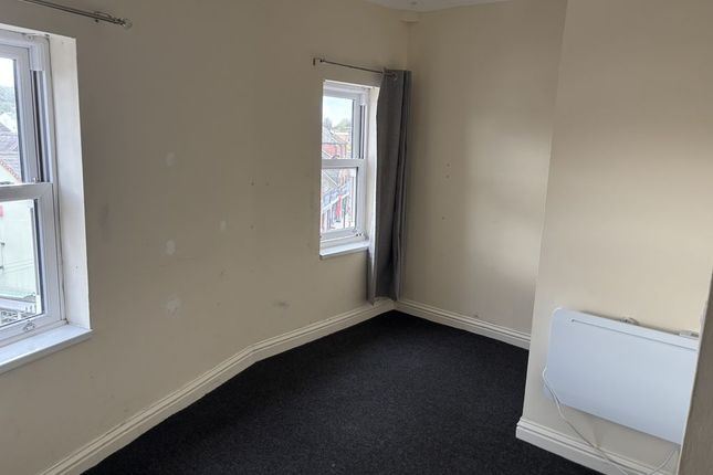 22G, Market Street, Telford photo 5